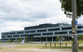 Midland Unit, Hospital, Shops, Train, Sleeps 6